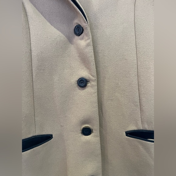 THEORY - camel wool jacket with leather detailing (size medium) - Picture 4 of 7